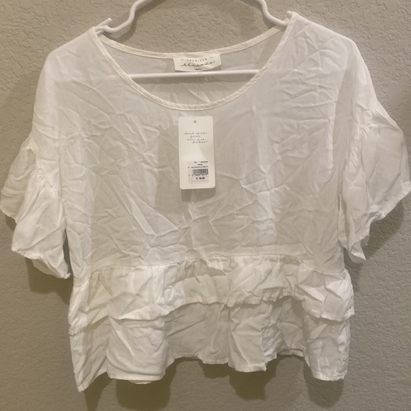 ▶️American Threads◀️ white ruffle layered short sleeve in small. - Picture 7 of 8